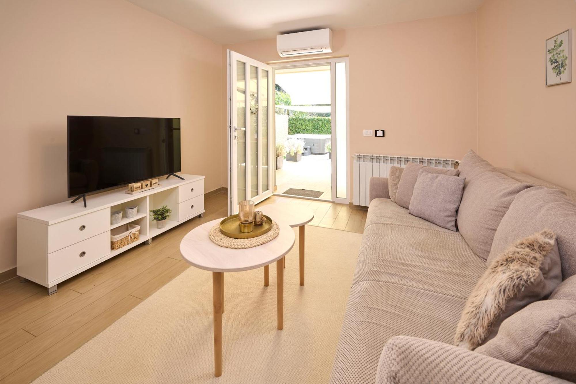 פורץ Apartments Martello Garden מראה חיצוני תמונה